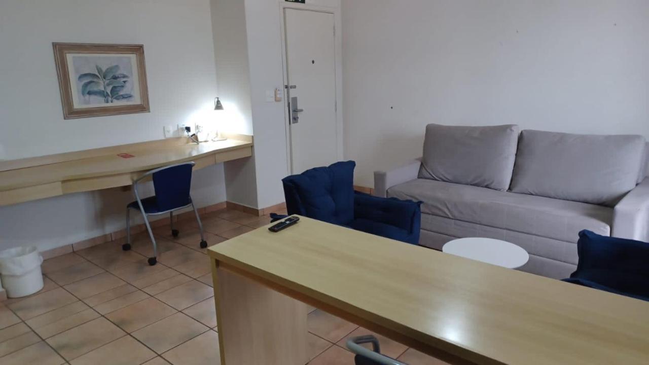 Flat Completo No Centro De Araxa - 901 Διαμέρισμα Εξωτερικό φωτογραφία
